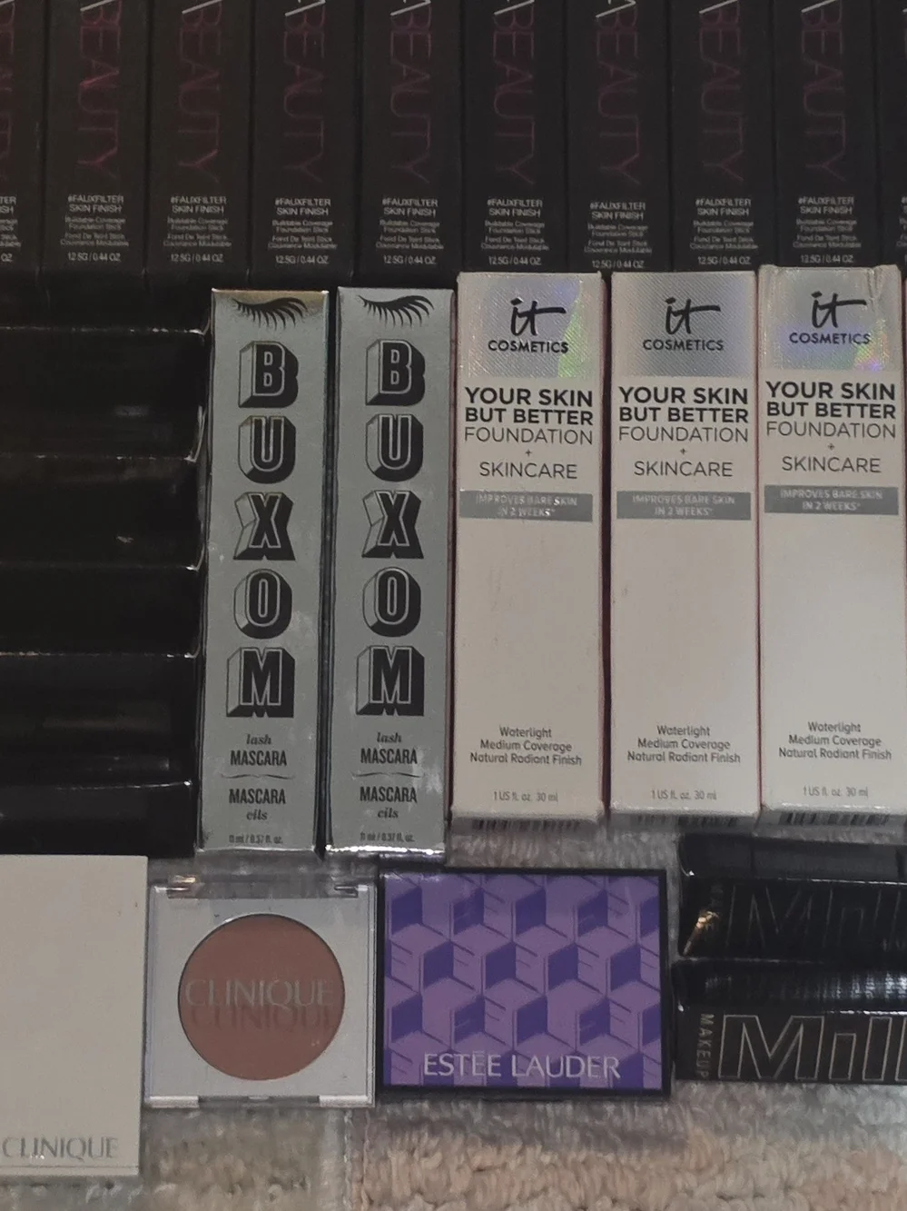IT Cosmetics Your Skin But Better Foundation - White & Black Packaging
